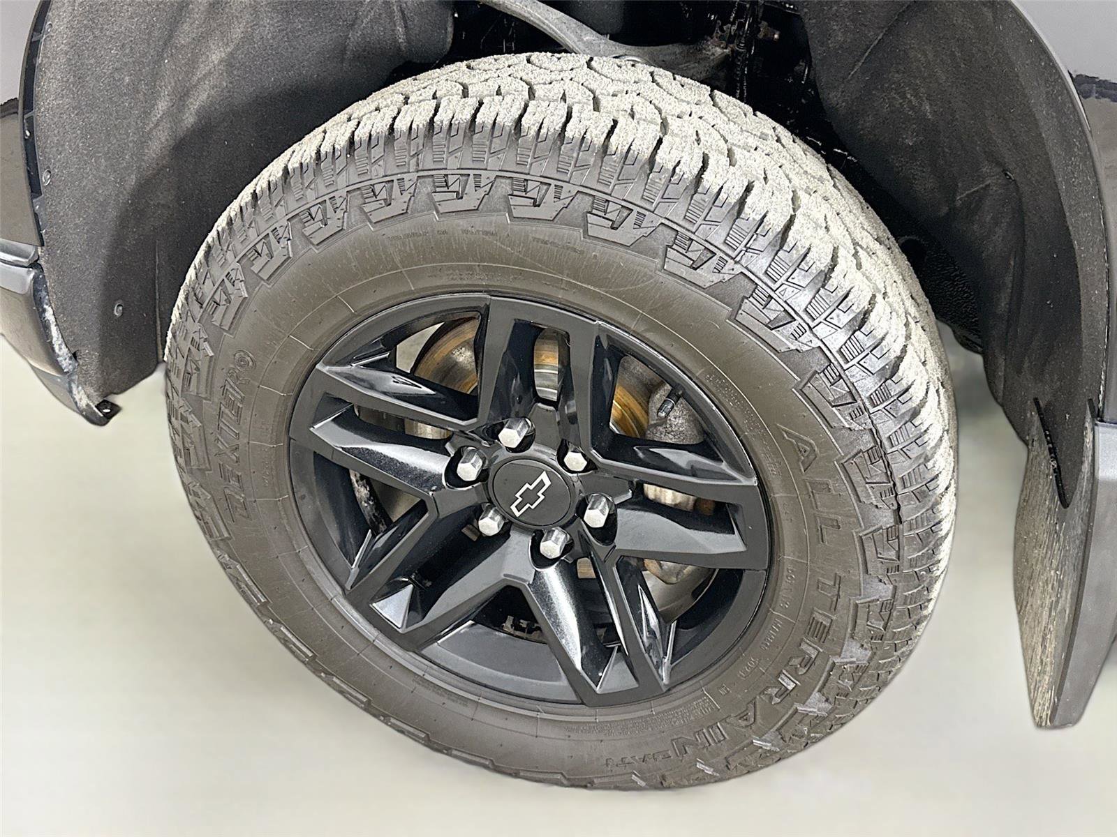 Used 2020 Chevrolet Silverado 1500 LT Trail Boss AWD/4WD image 32
