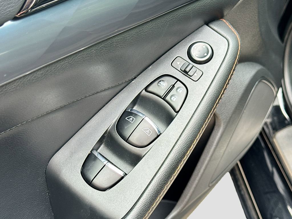 Used 2023 Nissan Maxima SR w/ Sport Mat Group FWD image 18