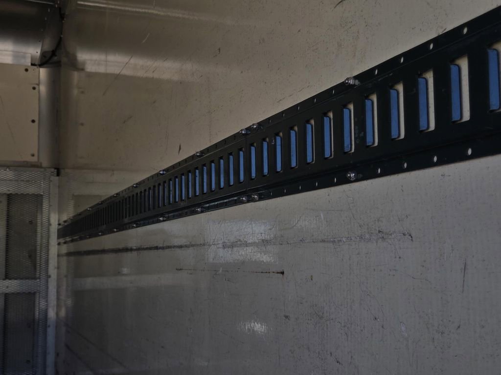 Used 2006 Chevrolet Express 3500 image 13