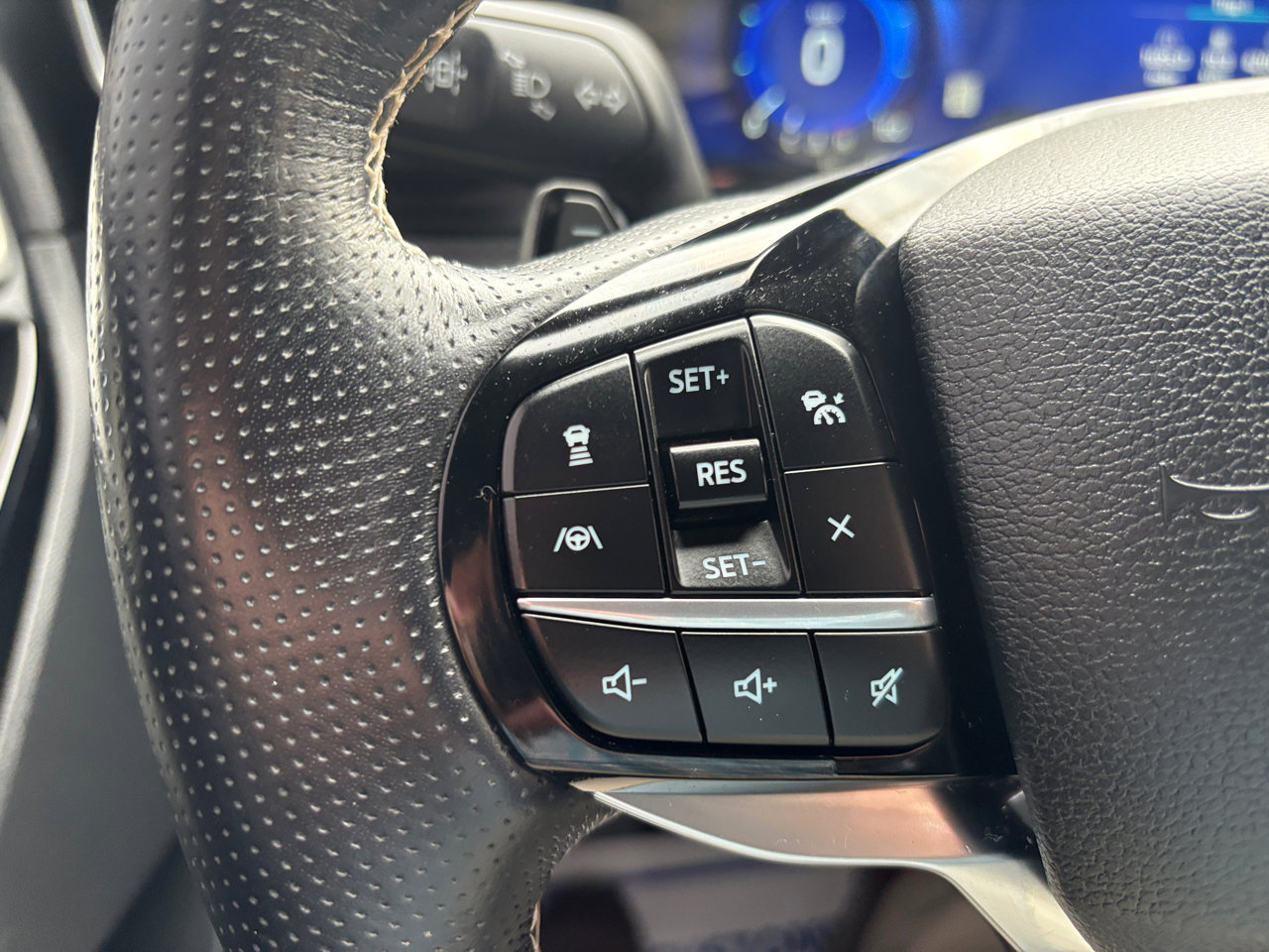 Used 2021 Ford Explorer ST w/ Equipment Group 401A image 18