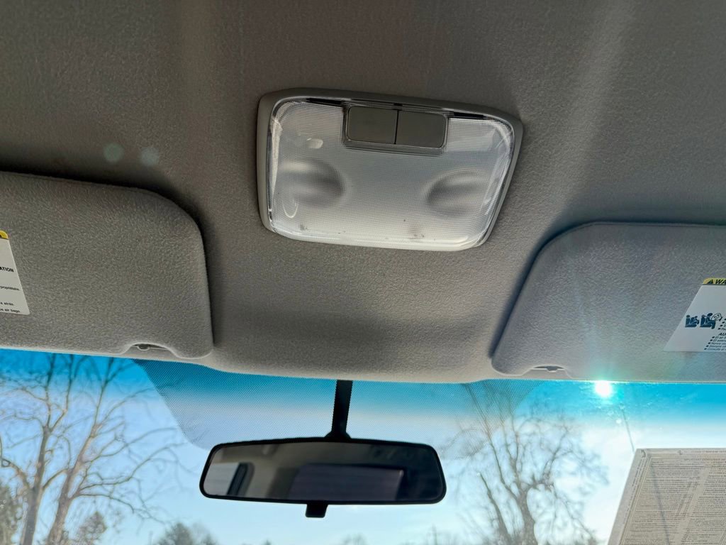 Used 2014 Toyota Sienna L image 36