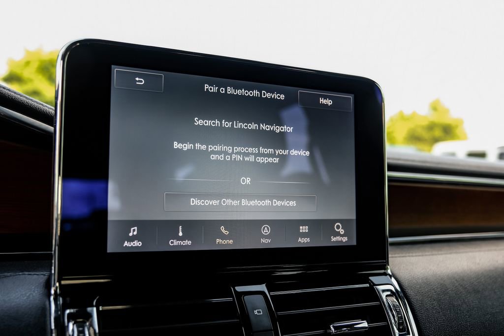 Used 2020 Lincoln Navigator Reserve image 30
