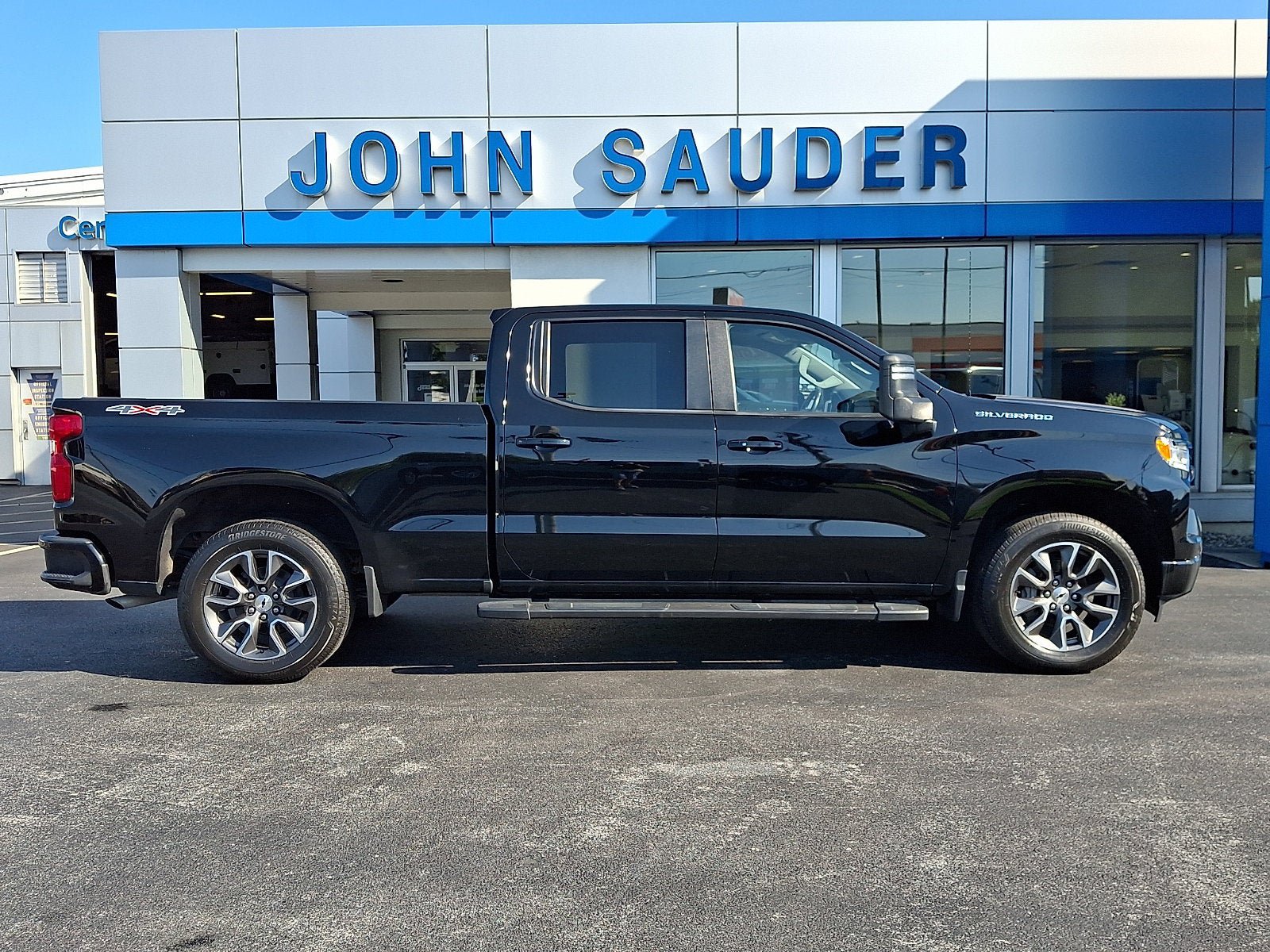 Used 2022 Chevrolet Silverado 1500 RST w/ Convenience Package II AWD/4WD image 7