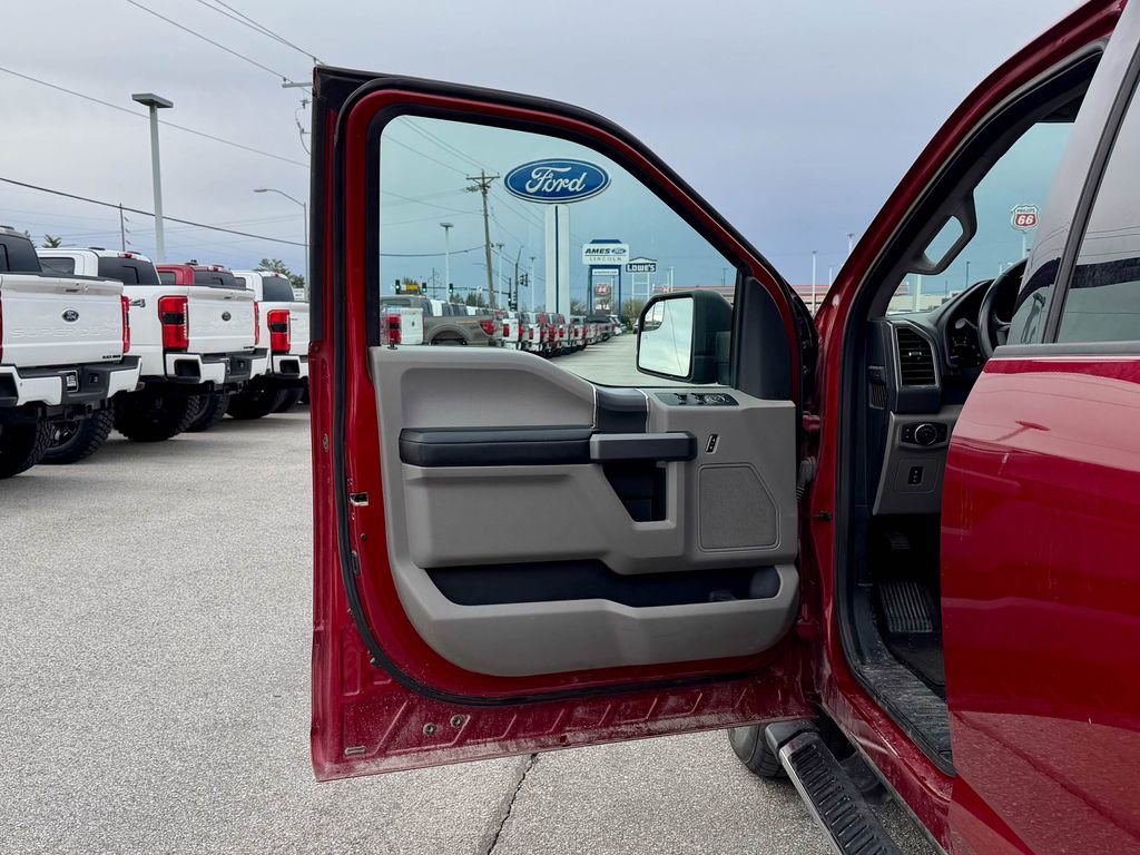 Used 2017 Ford F150 XLT w/ Equipment Group 302A Luxury image 12