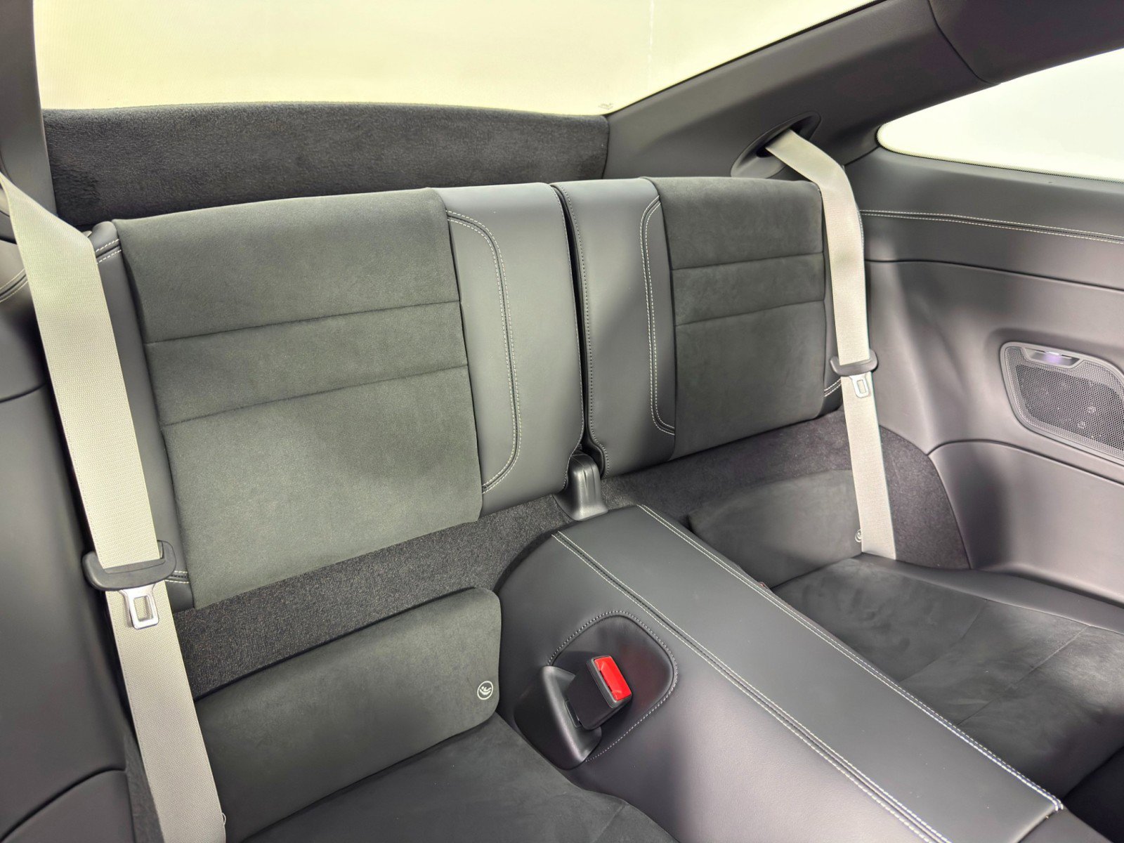 Used 2024 Porsche 911 Carrera GTS w/ Premium Package image 39