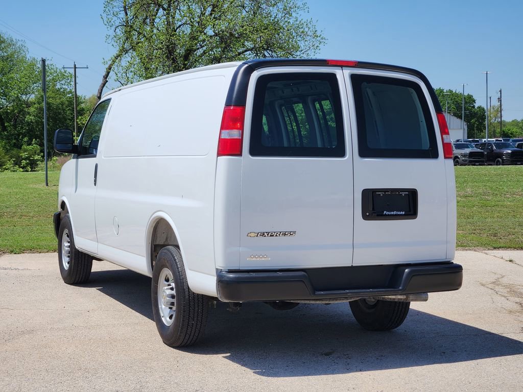 Used 2025 Chevrolet Express 2500 w/ Driver Convenience Package RWD image 5
