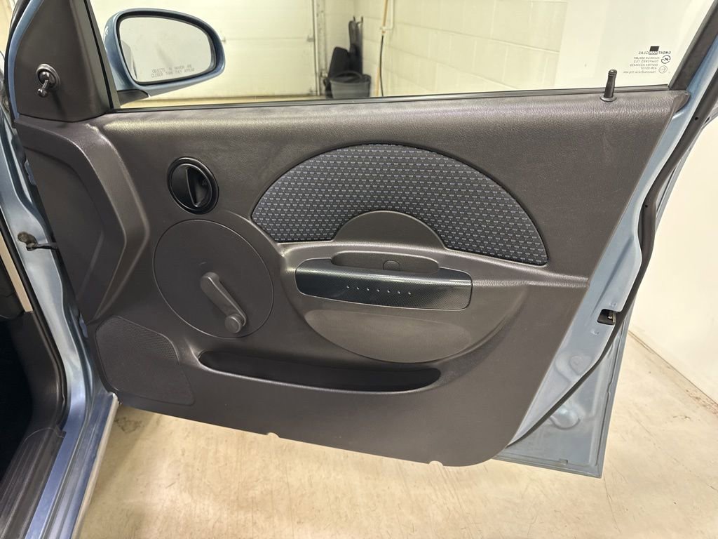 Used 2006 Chevrolet Aveo LS image 30