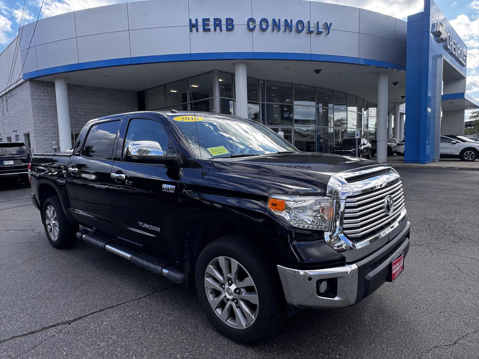Used 2015 Toyota Tundra Limited w/ Limited Premium Package