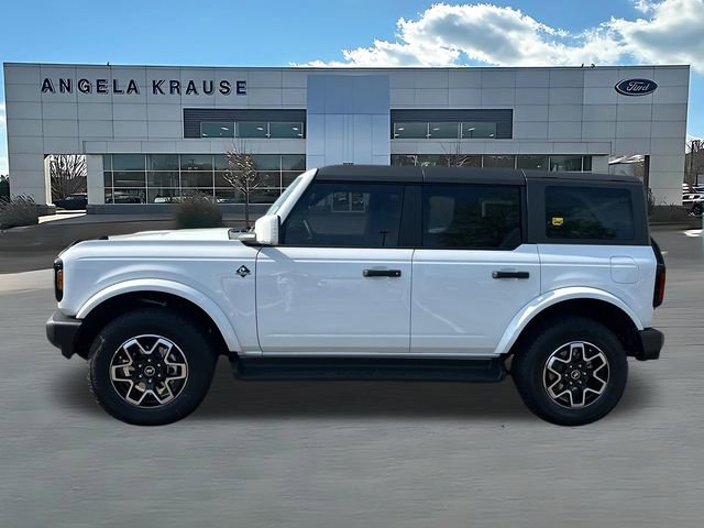 New 2026 Ford Bronco Outer Banks image 4