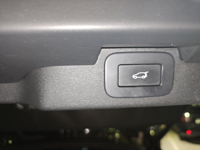 Used 2023 Land Rover Discovery S R-Dynamic AWD/4WD image 13