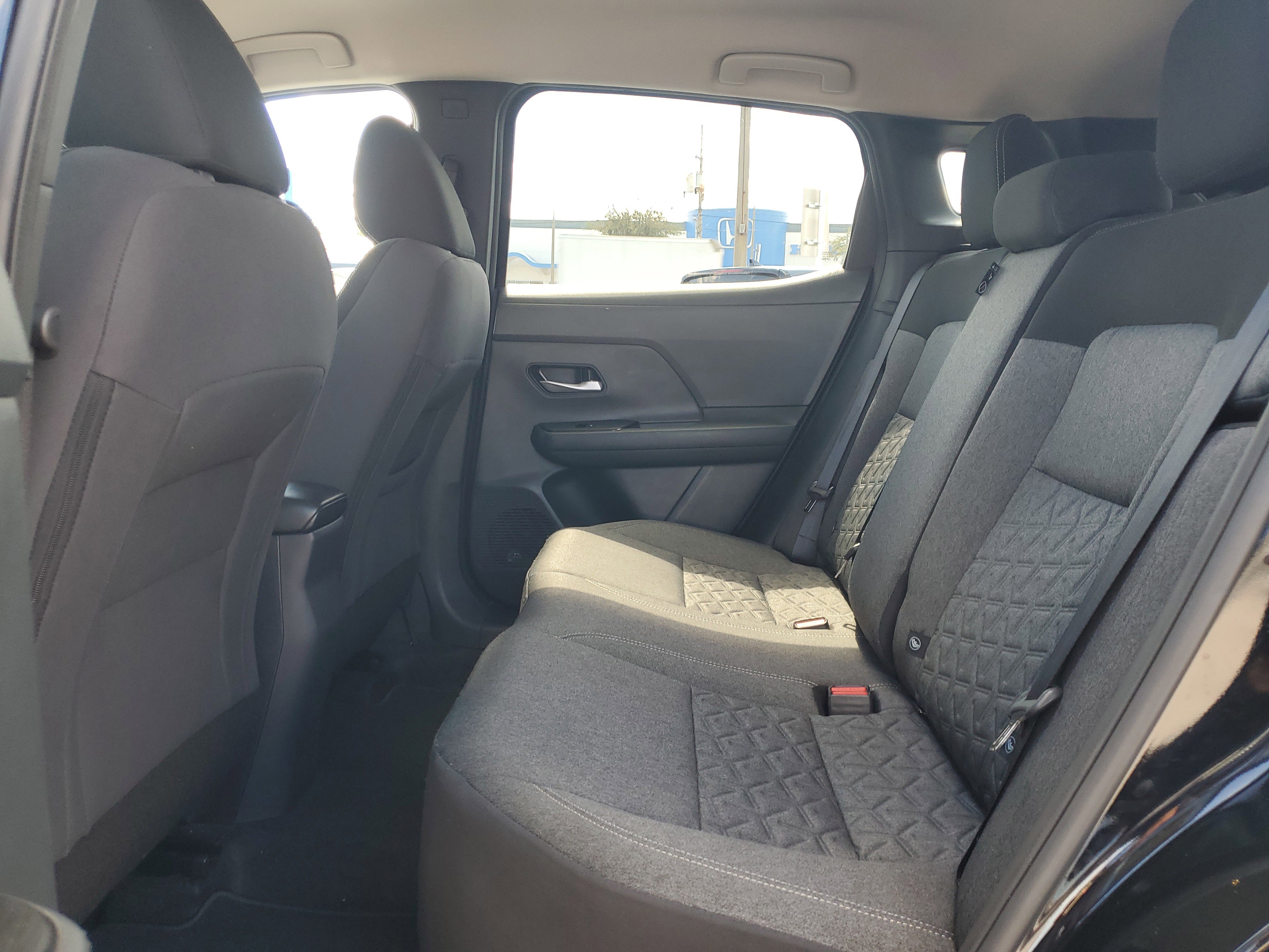 Used 2025 Nissan Kicks SV image 15