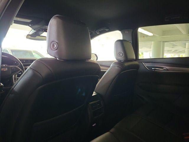 Certified 2023 Cadillac XT5 Luxury FWD image 11