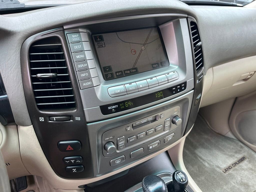 Used 2006 Toyota Land Cruiser image 78