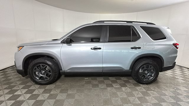 Used 2026 Honda Pilot TrailSport image 5