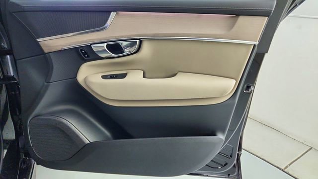 New 2026 Volvo XC90 B5 Plus AWD/4WD image 40