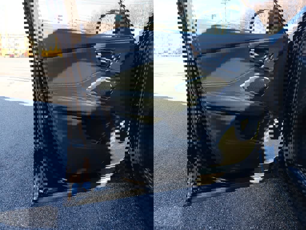 Used 2025 Acura RDX SH-AWD image 29