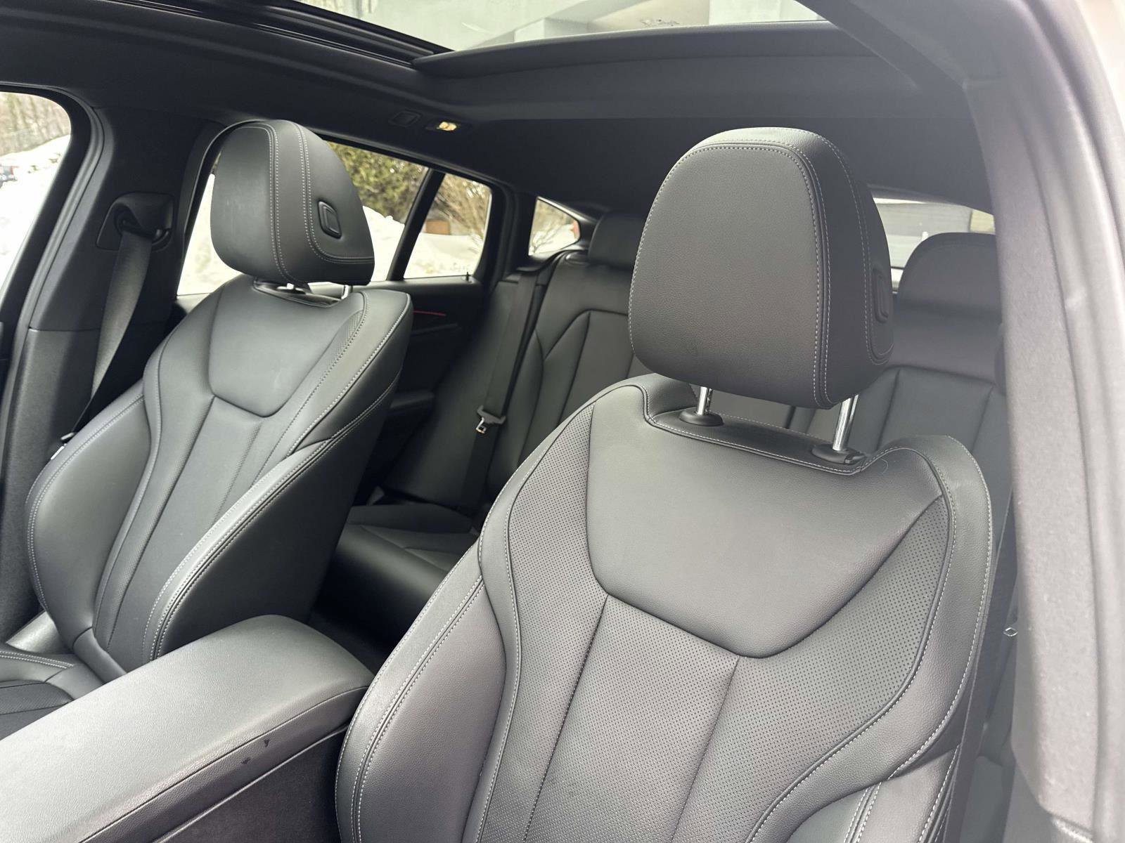 Used 2023 BMW X4 xDrive30i w/ Premium Package image 17