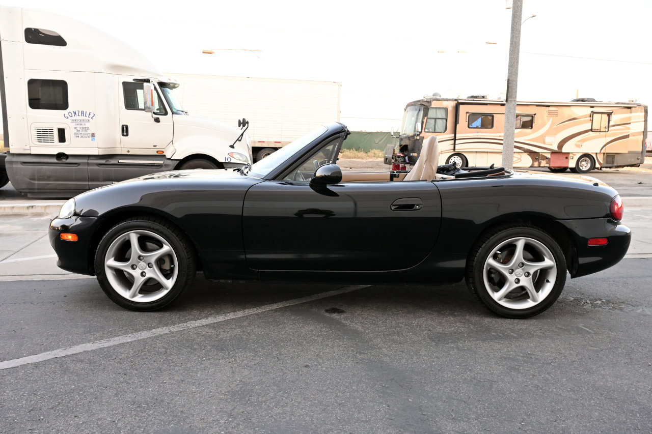 Used 2001 MAZDA MX-5 Miata LS RWD image 5