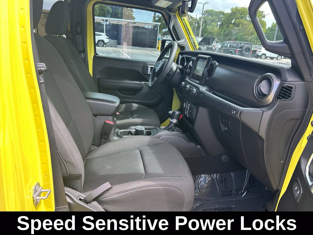 Used 2023 Jeep Gladiator Sport AWD/4WD image 23