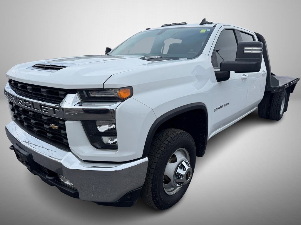 Used 2022 Chevrolet Silverado 3500 LT w/ Convenience Package AWD/4WD image 2