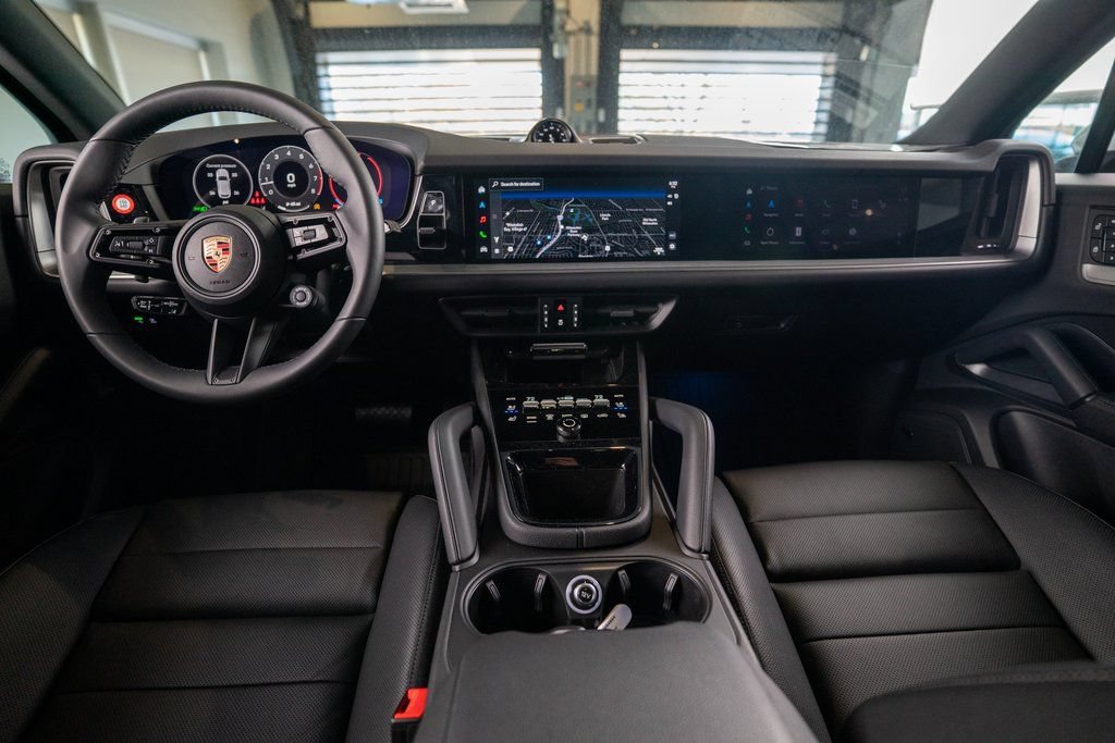 New 2025 Porsche Cayenne AWD/4WD image 17