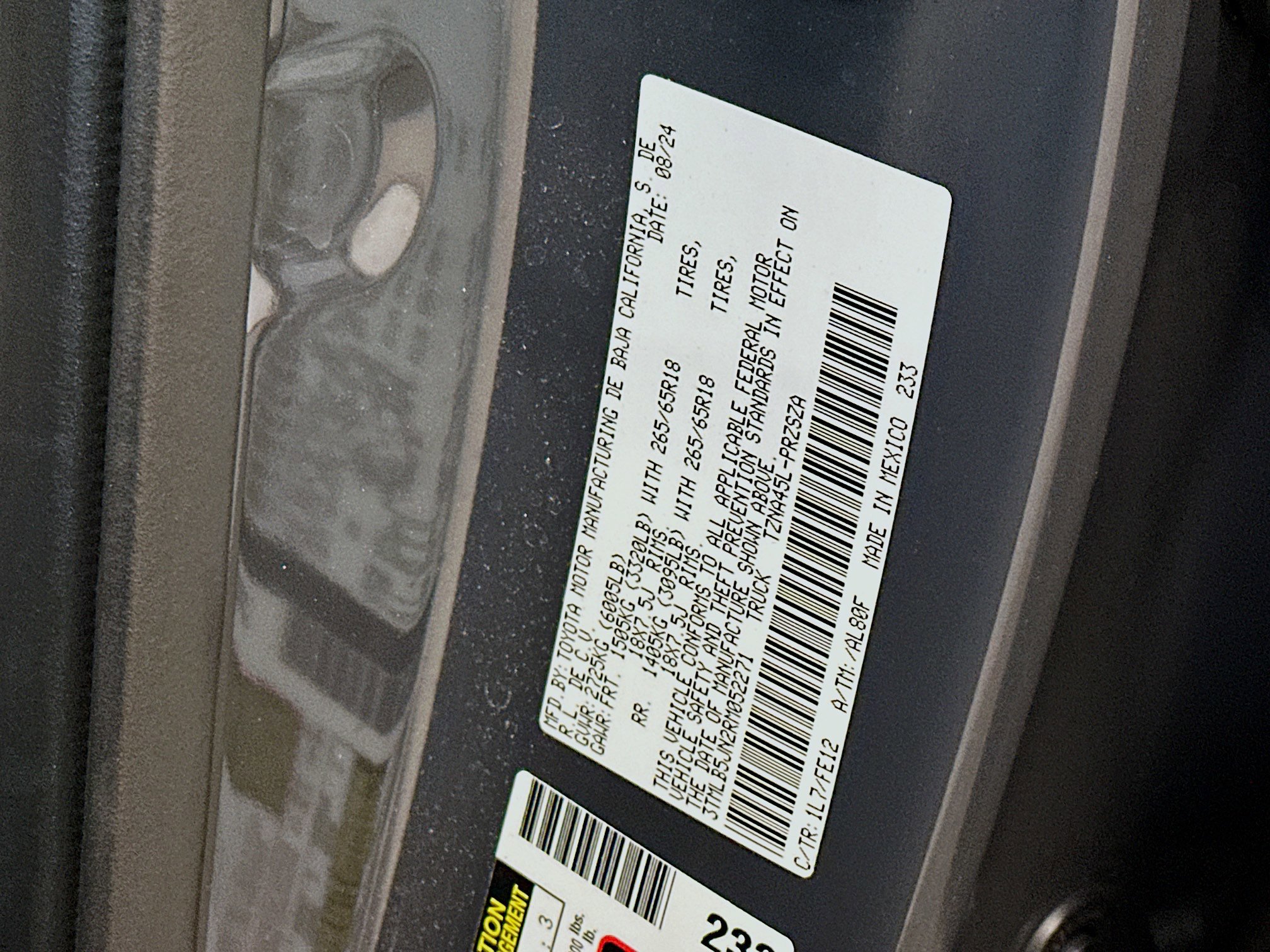 Used 2024 Toyota Tacoma TRD Sport w/ TRD Sport Upgrade Package image 12