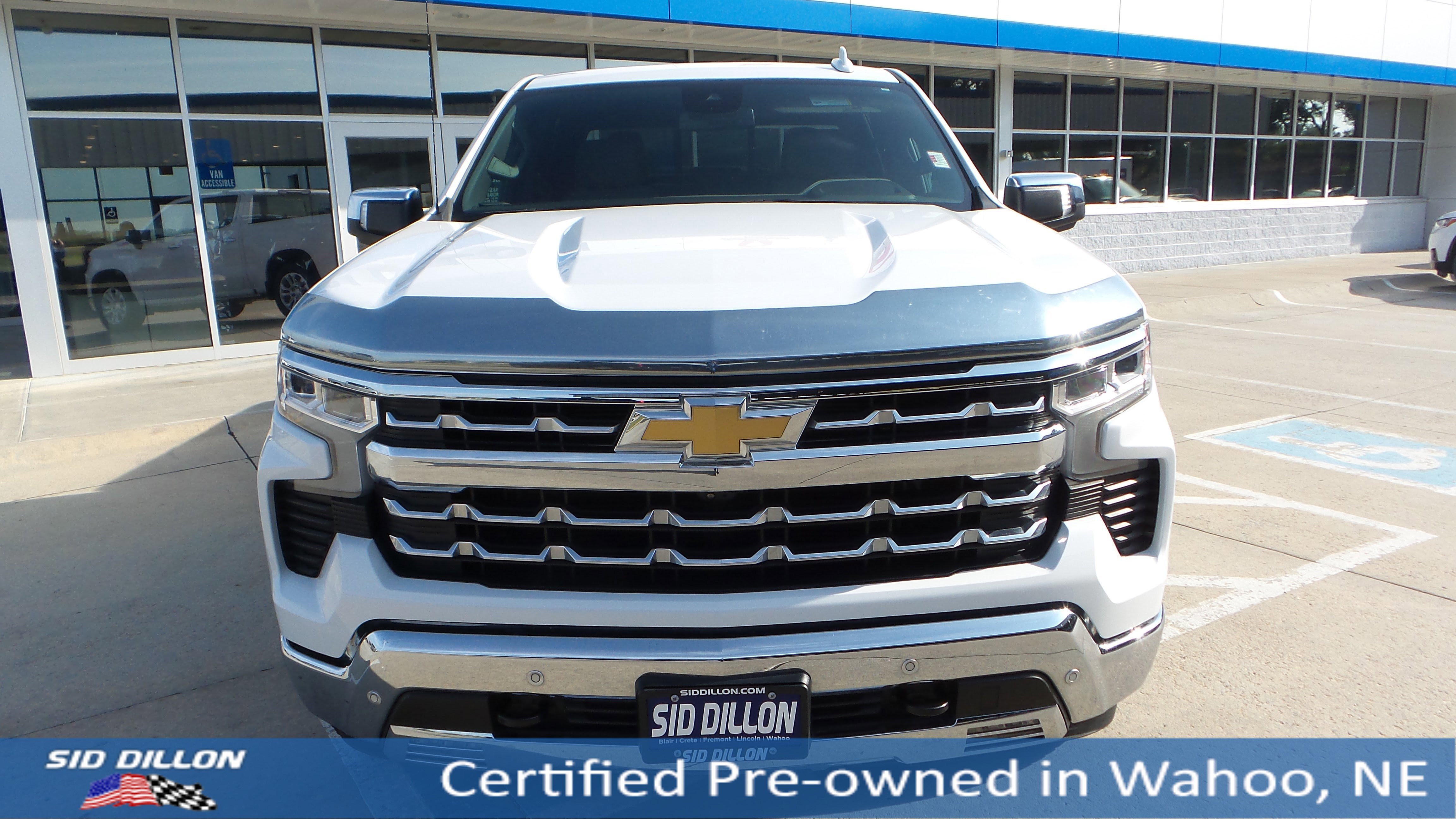 Used 2023 Chevrolet Silverado 1500 LTZ w/ LTZ Convenience Package II image 9