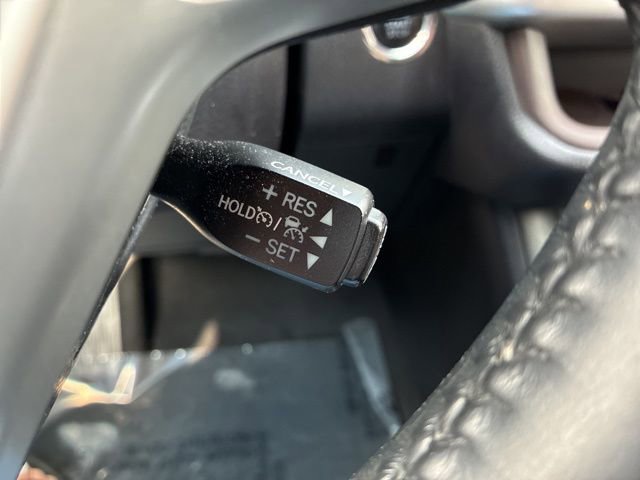 Used 2019 Toyota Highlander Limited AWD/4WD image 22