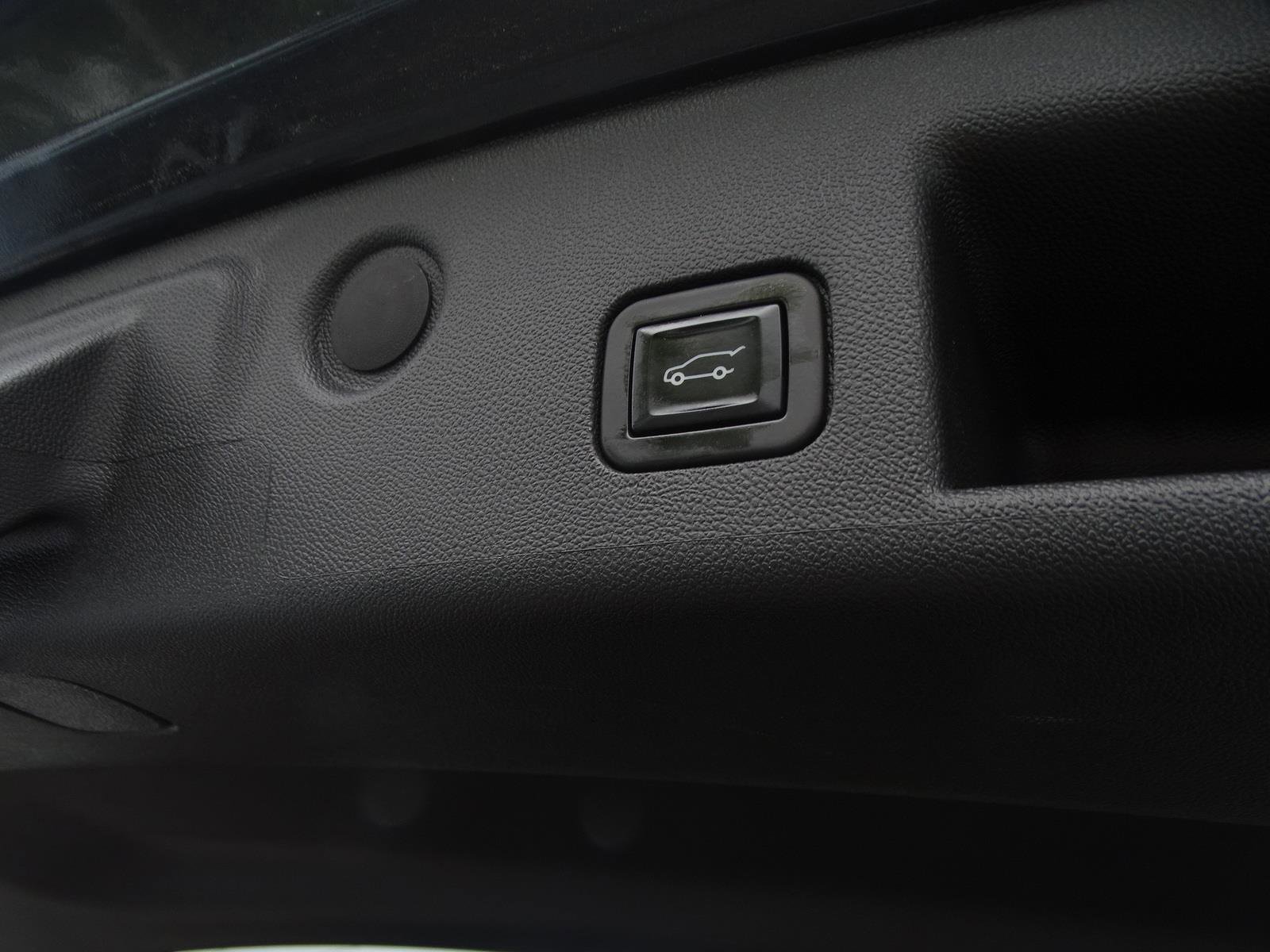 Used 2022 Chevrolet Equinox LT image 10