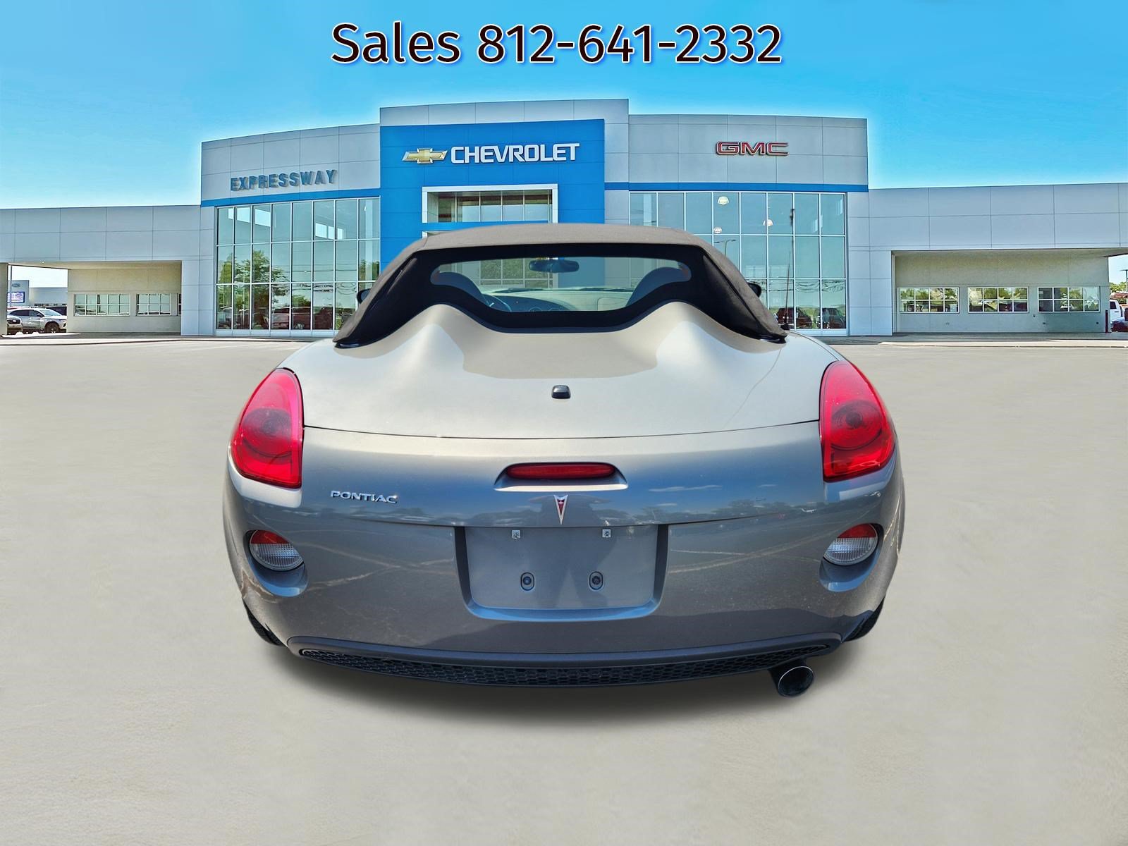 Used 2007 Pontiac Solstice Convertible w/ Premium Package RWD image 6