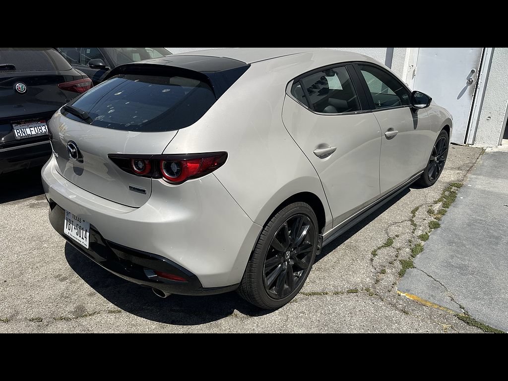 Used 2024 MAZDA MAZDA3 s FWD image 5