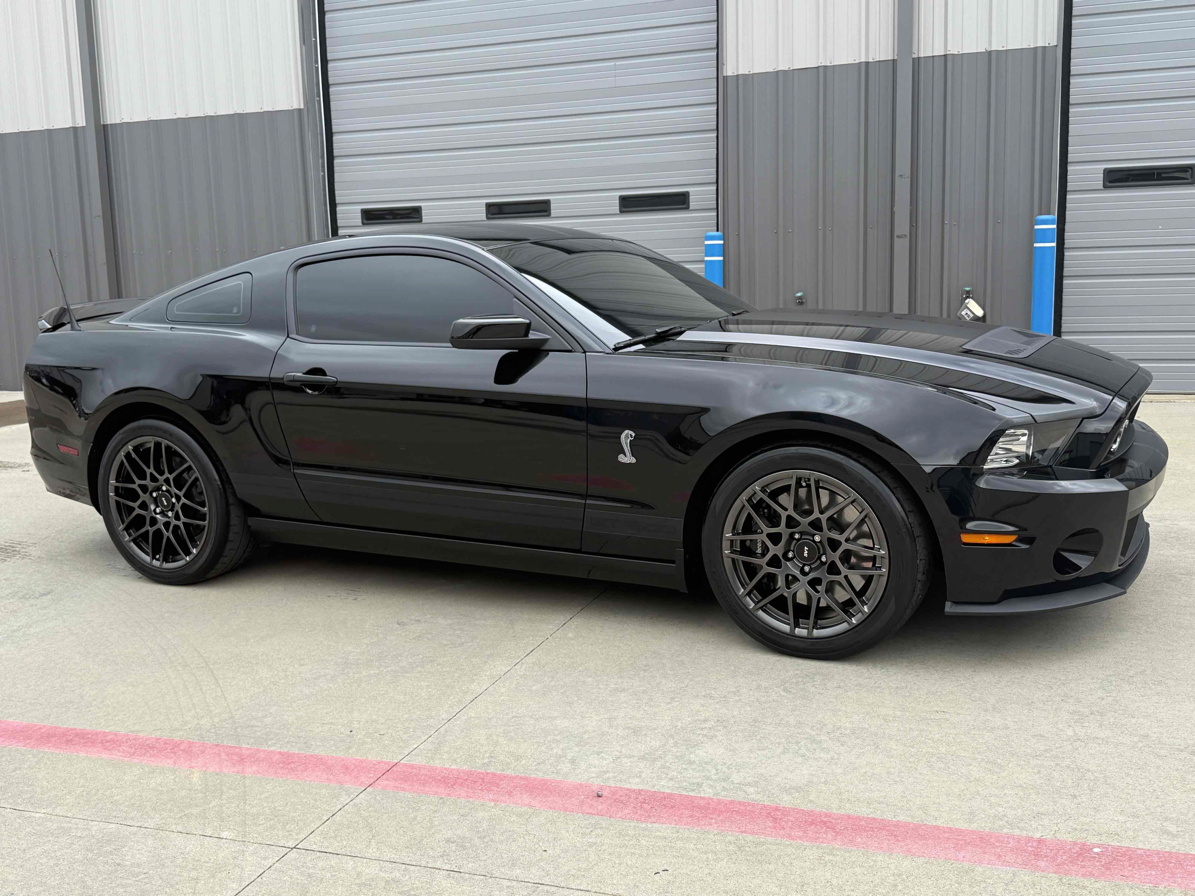 Used 2014 Ford Mustang Shelby GT500 w/ Equipment Group 821A RWD image 65