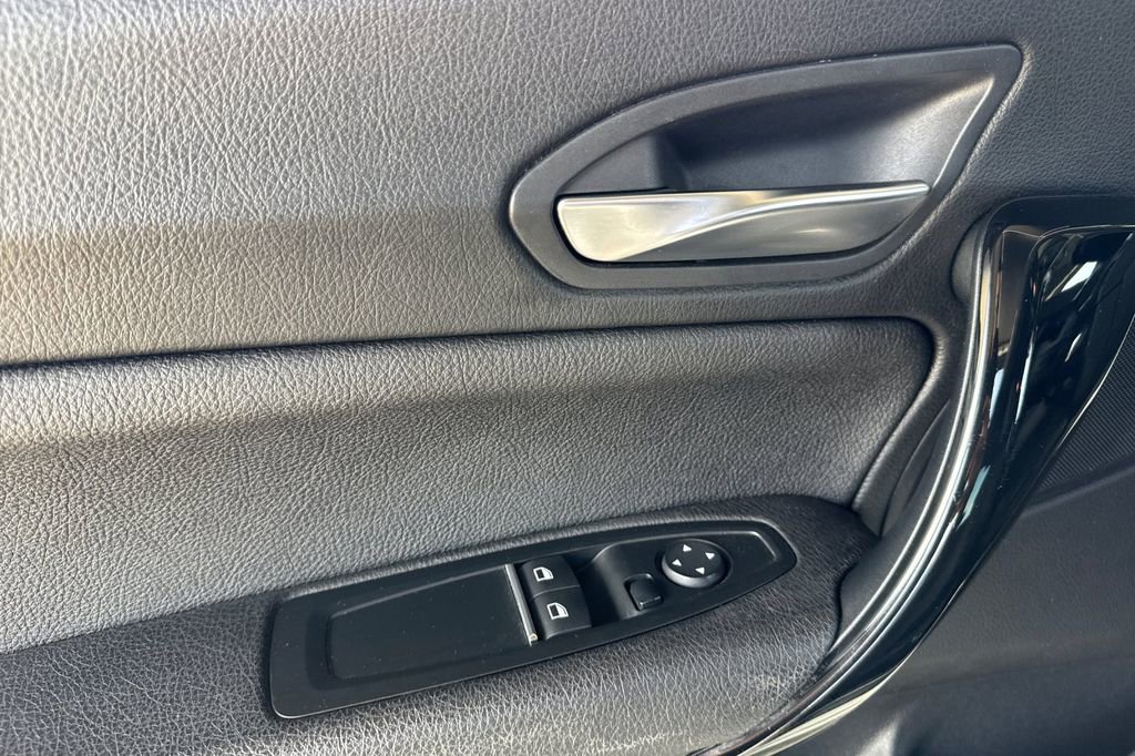 Used 2018 BMW 230i Coupe image 10