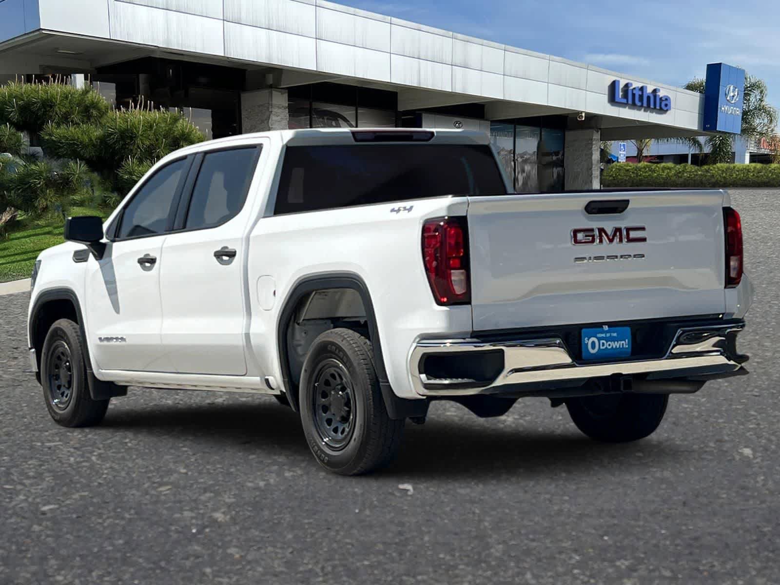 Used 2024 GMC Sierra 1500 Pro w/ Trailering Package image 7