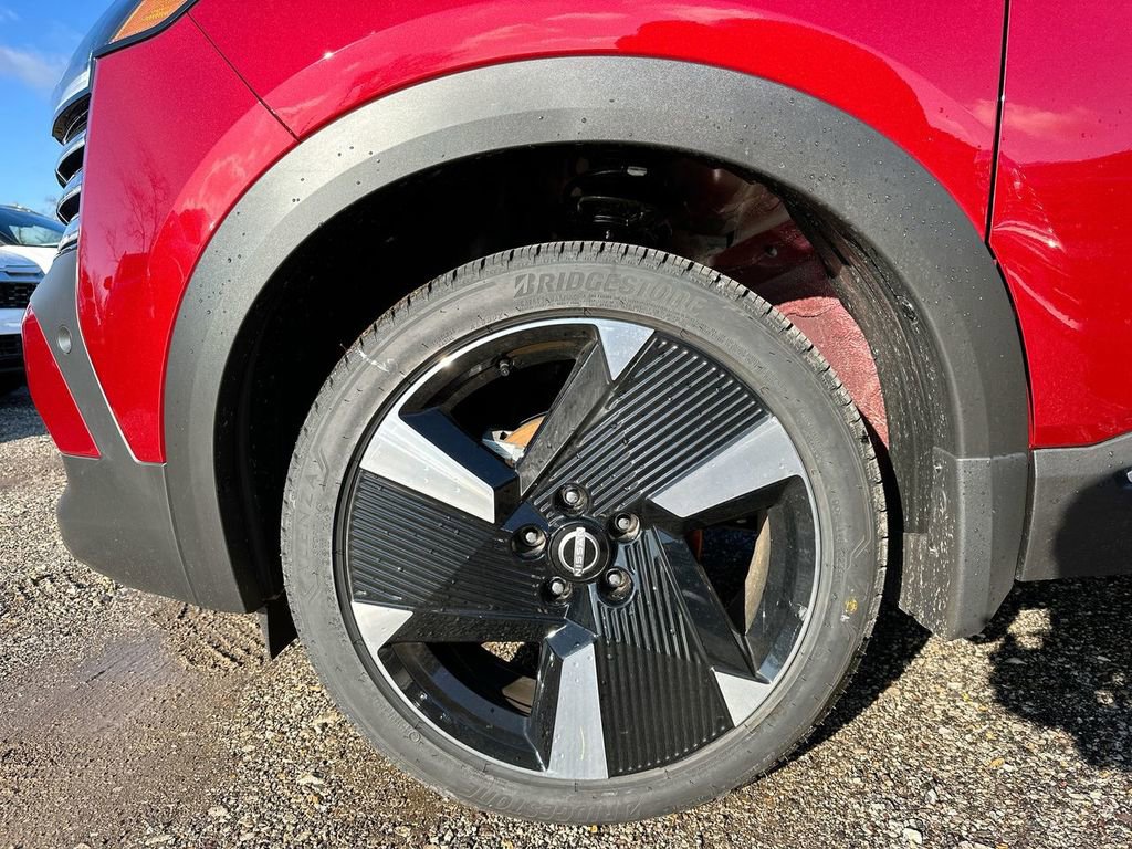 New 2025 Nissan Kicks SR image 21