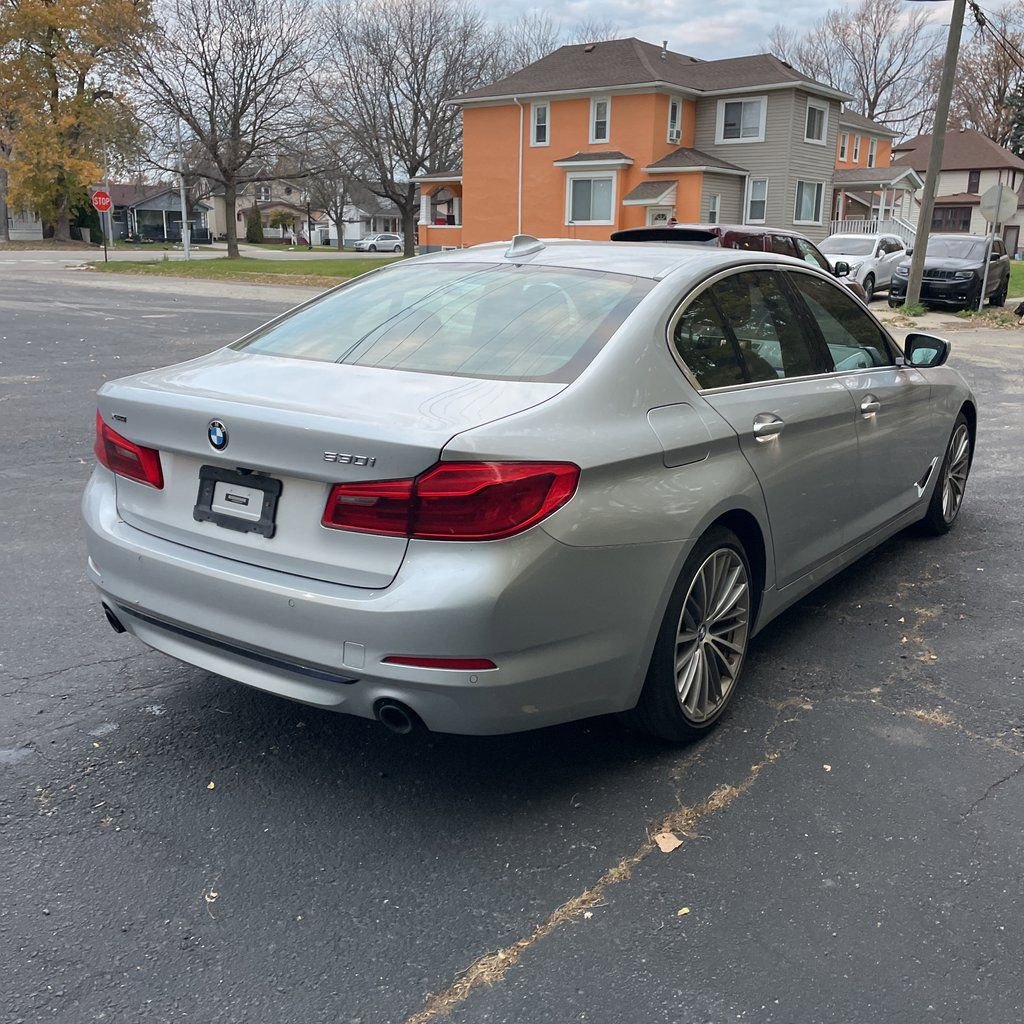 Used 2019 BMW 530i xDrive w/ Convenience Package image 18