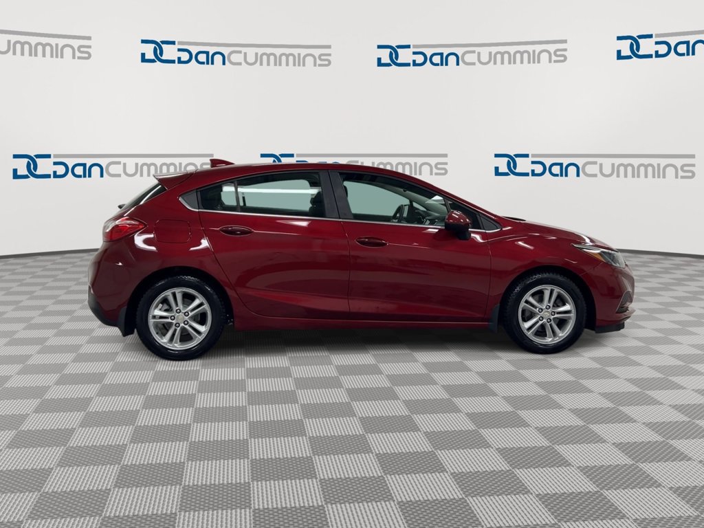 Used 2017 Chevrolet Cruze LT w/ Convenience Package FWD image 9