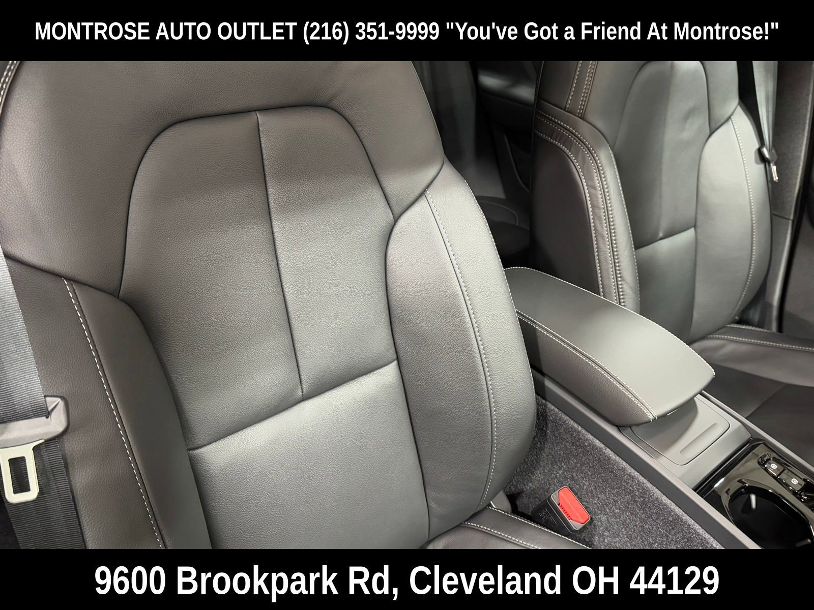 New 2026 Volvo XC40 B5 Plus w/ Protection Package Premier image 45