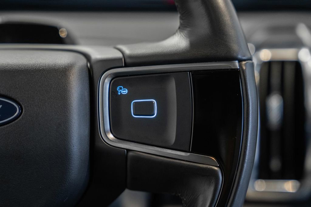 Used 2025 Ford Expedition Max Platinum image 39