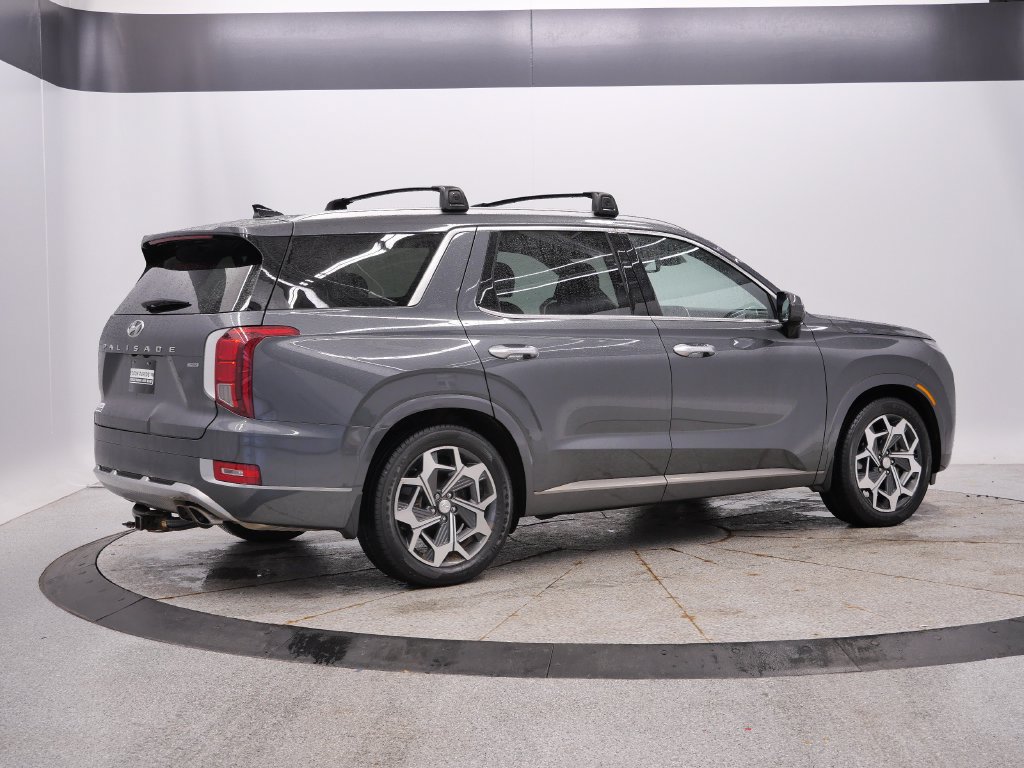 Used 2022 Hyundai Palisade Calligraphy w/ Cargo Package AWD/4WD image 6