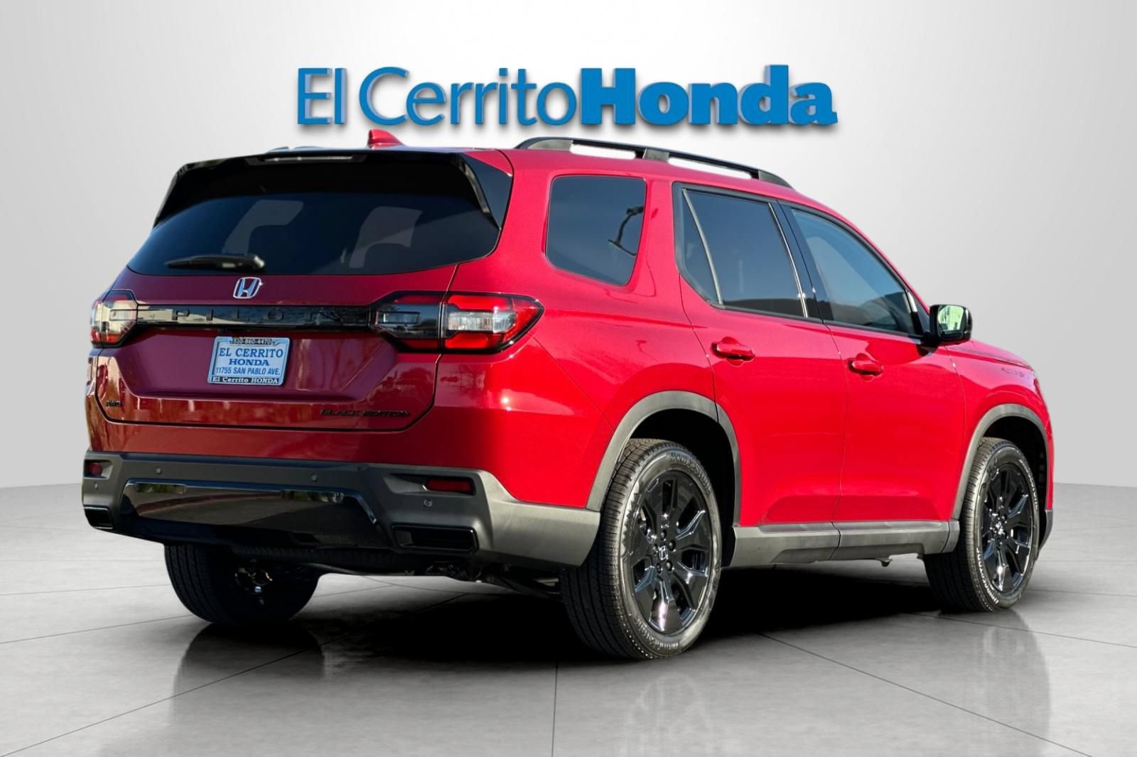 New 2026 Honda Pilot Black Edition image 3
