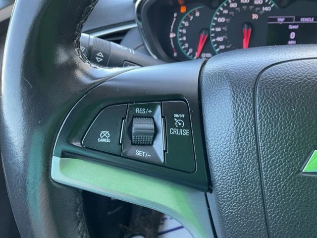 Used 2019 Chevrolet Trax LT w/ LT Convenience Package FWD image 22