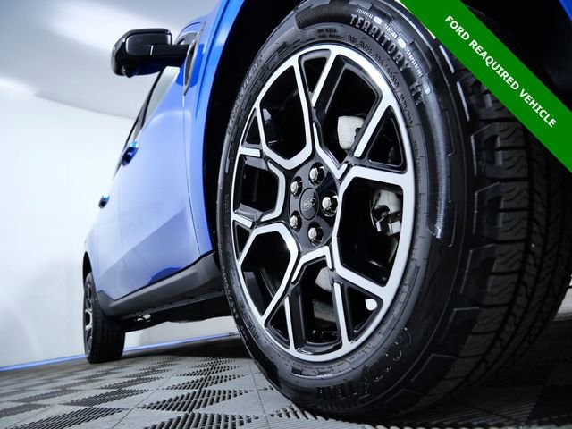 Used 2025 Ford Maverick Lariat image 2