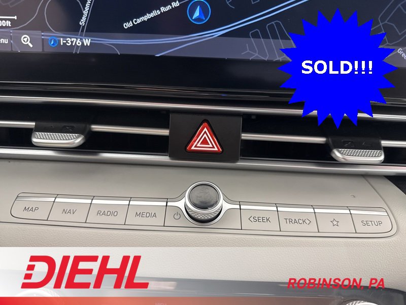 Used 2021 Hyundai Elantra Limited image 30