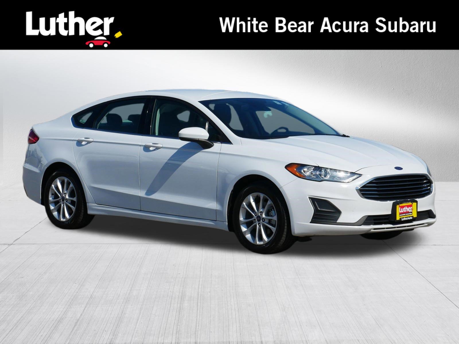 Used 2020 Ford Fusion SE image 1