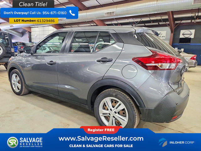 Used 2020 Nissan Kicks S FWD image 3