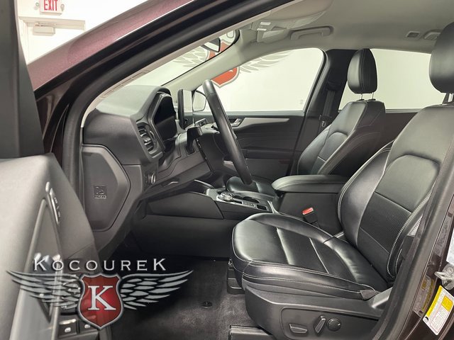 Used 2023 Ford Escape Platinum image 11