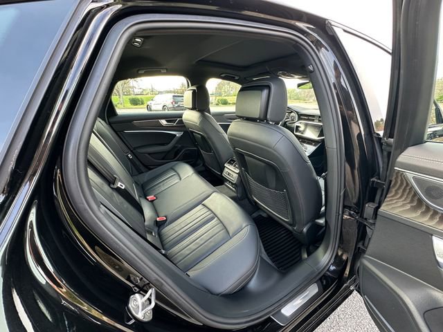 Used 2022 Audi A6 Premium Plus image 17