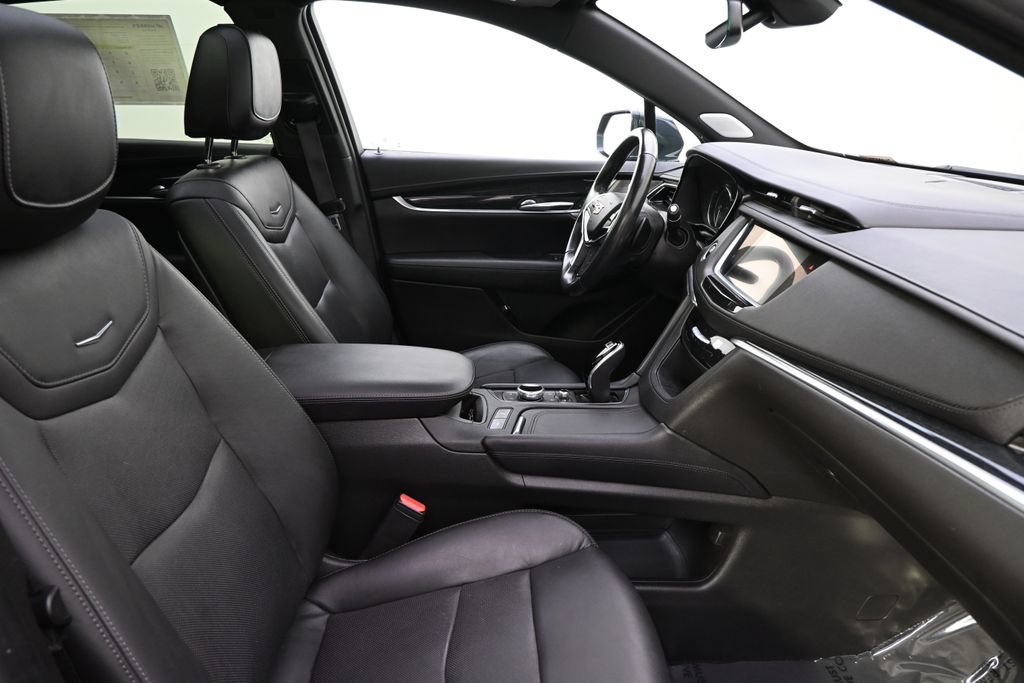 Used 2020 Cadillac XT5 Premium Luxury AWD/4WD image 16