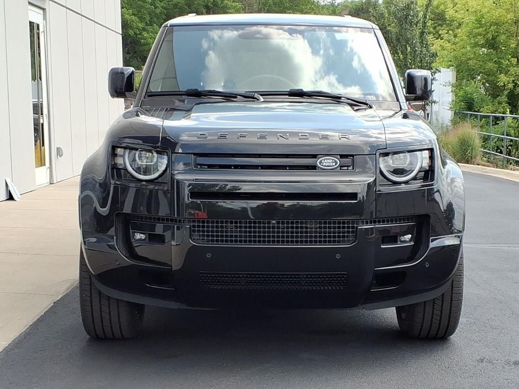 New 2026 Land Rover Defender 130 X AWD/4WD image 2